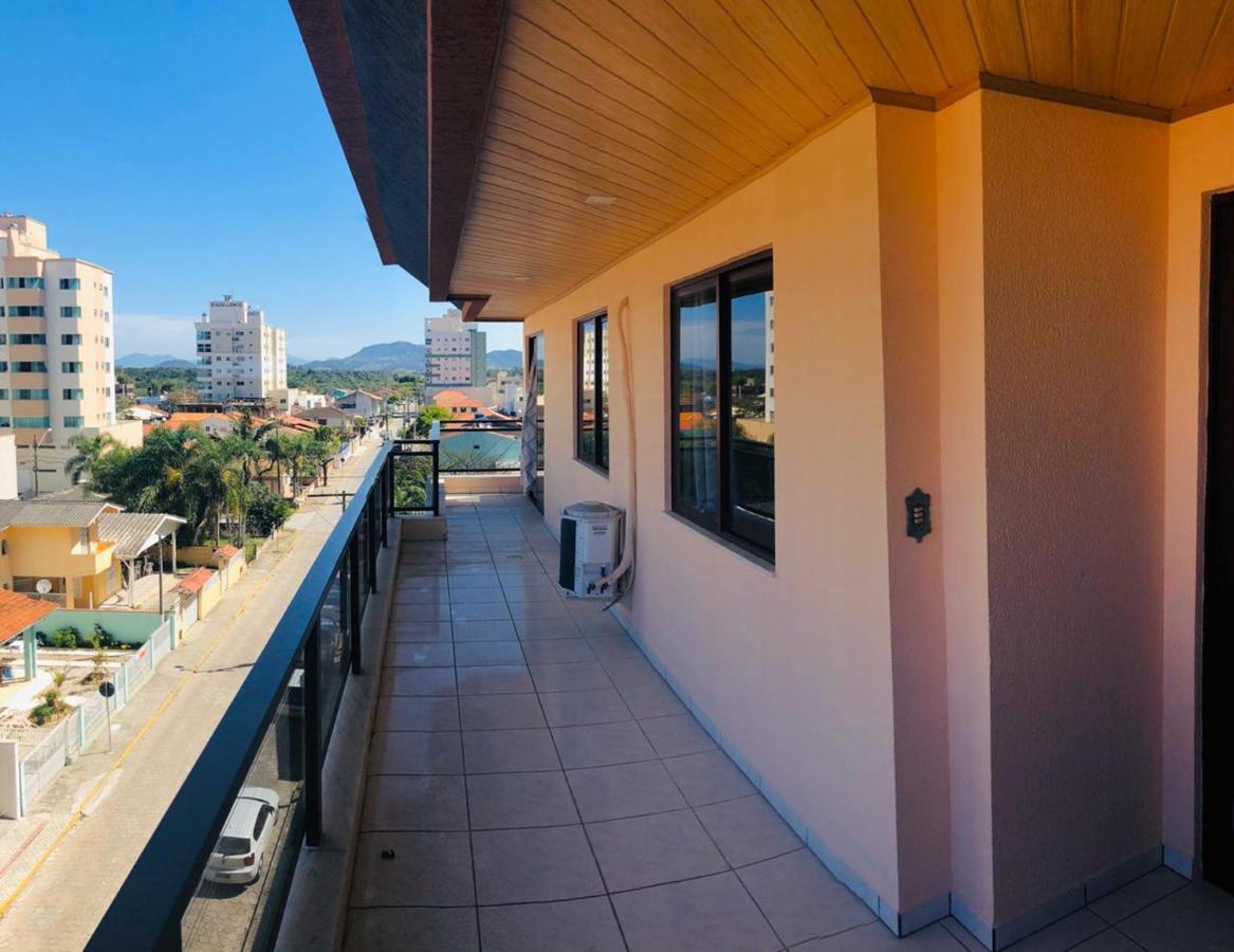 Apartamento Meia Praia - อิตาเปมา ภายนอก รูปภาพ